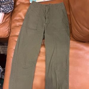 Brandy Melville army crop pants!